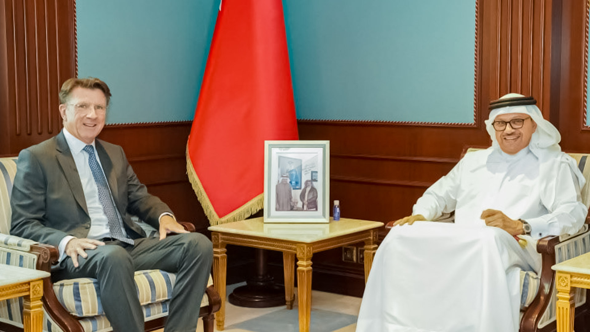 Foreign Ministry of Bahrain and EDB discuss cooperation